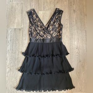 maxandcleo cocktail dress! Black& tan with lace overlay.  EUC, size 2.